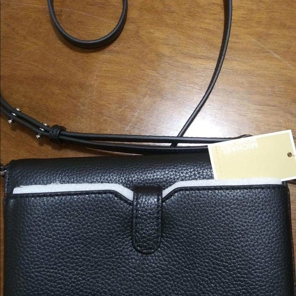 NEW MICHAEL KORS BAG - Picture 2 of 3